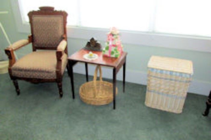 arm chair table baskets