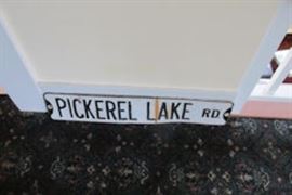 pickeral lake sign