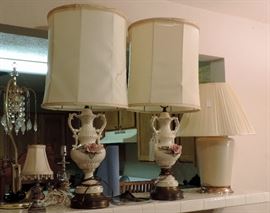 PAIR OF CAPIDOMANTE LAMPS