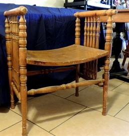 ANTIQUE STOOL