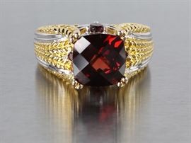 Beautiful Designer Garnet Estate Ring set in Sterling Silver
