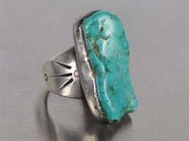 Large, Amazing Turquoise Sterling Silver Southwest Estate Ring

