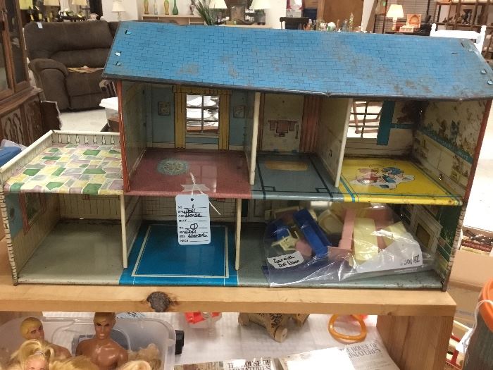 Marx dollhouse w/furniture