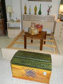 Mid-Century Full bed w/rails, Lane side table, glass bottles