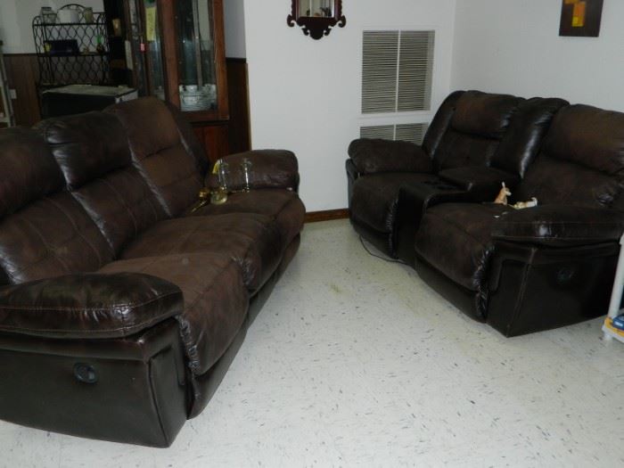 Matching sofa & loveseat