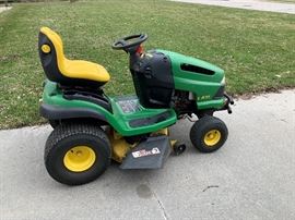John Deere LA135 Limited Edition Riding Lawn Mower