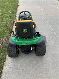 John Deere LA135 Limited Edition Riding Lawn Mower