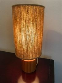 Circular wood/string shade desk lamp 14 1/4” tall