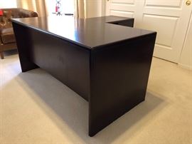Mahogany L-shape Executive desk 60x30 deep 41x21 deep 28.25 tall HxWxD