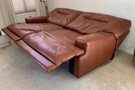 Chateau d’Ax Italian Leather Recliner/Sofa/Loveseat 38x88x44in HxWxD