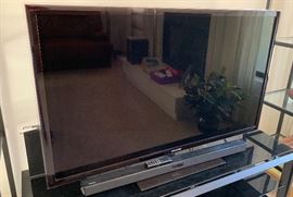 SAMSUNG 55in LED HD Tv UN55D6050TF 32.5X50.5IN HxWxD