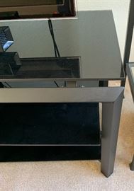 Contemporary Glass/Black Metal TV/AV Stand 18x59.5x19in HxWxD