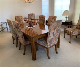 Drexel Heritage Walnut Burl Dining Table w/ 6 Padded chairs & 3 Leaves 29x46 x 75 to 142in (3x Leaves 22 in each) HxWxD