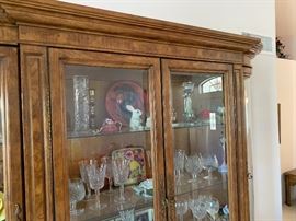 Bernhardt Hibriten Walnut Burl Wood China Cabinet/Hutch 83x65x20in HxWxD