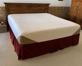 Serta iComfort King Memory Foam Mattress w/ Box spring and headboard (was $2,500.00) 44x83x81in HxWxD