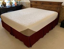 Serta iComfort King Memory Foam Mattress w/ Box spring and headboard (was $2,500.00) 44x83x81in HxWxD