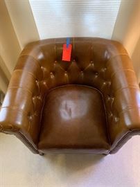 Cognac color leather club chair mid century look 30x30x32in HxWxD