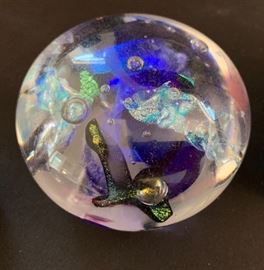 David e Vogt Dichroic Art Glass Paperweight