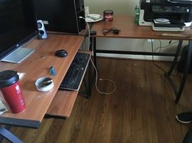 A nice computer station.