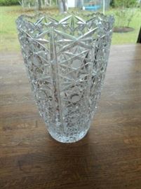 Large lead crystal 9" vase with star pattern https://ctbids.com/#!/description/share/132501