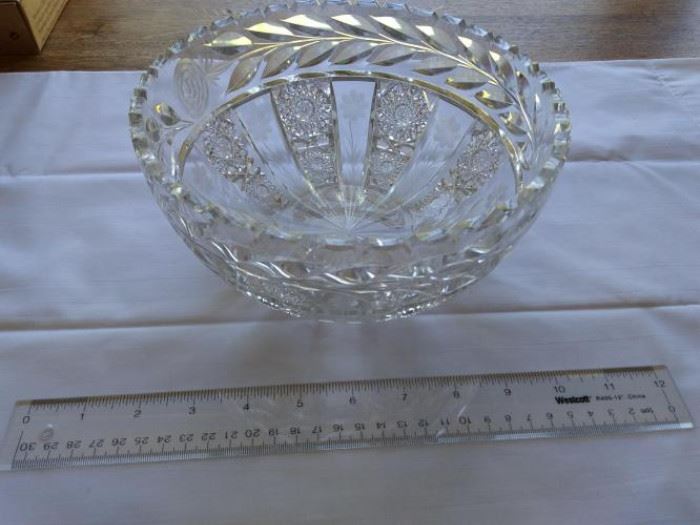 Lead crystal rose pattern cut work bowl https://ctbids.com/#!/description/share/132505
