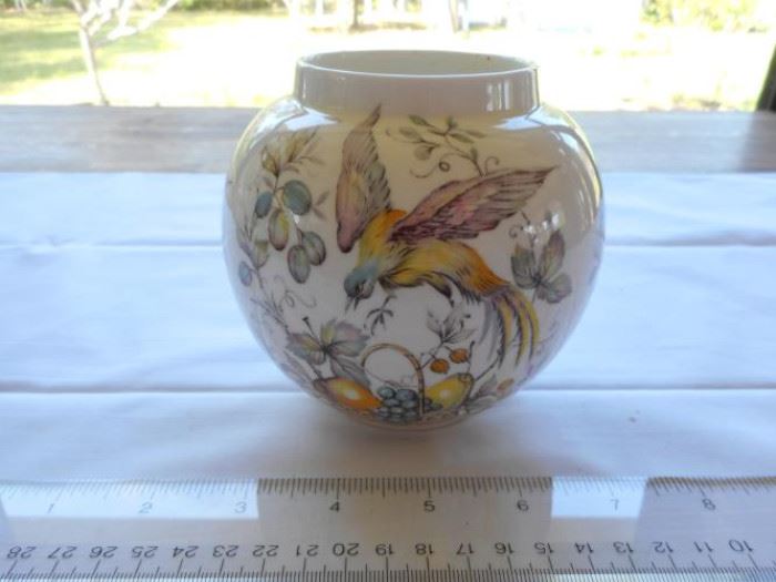 vintage Woods of Windsor Staffordshire china vase https://ctbids.com/#!/description/share/133145