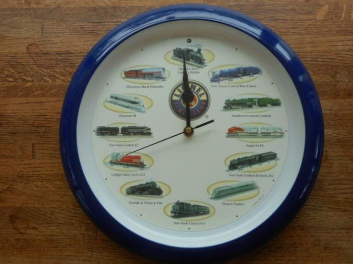 Lionel 2004 train clock - Train sounds every hour ! https://ctbids.com/#!/description/share/132510