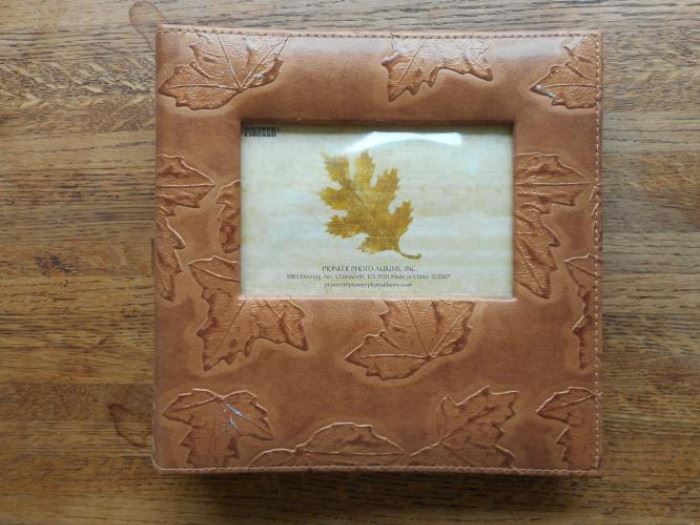 New Pioneer leather photo album w/leaf design https://ctbids.com/#!/description/share/132511