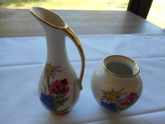 ALB.Schieche.OHG 2 pc. small vase set 5 1/4" tallest pc https://ctbids.com/#!/description/share/133155