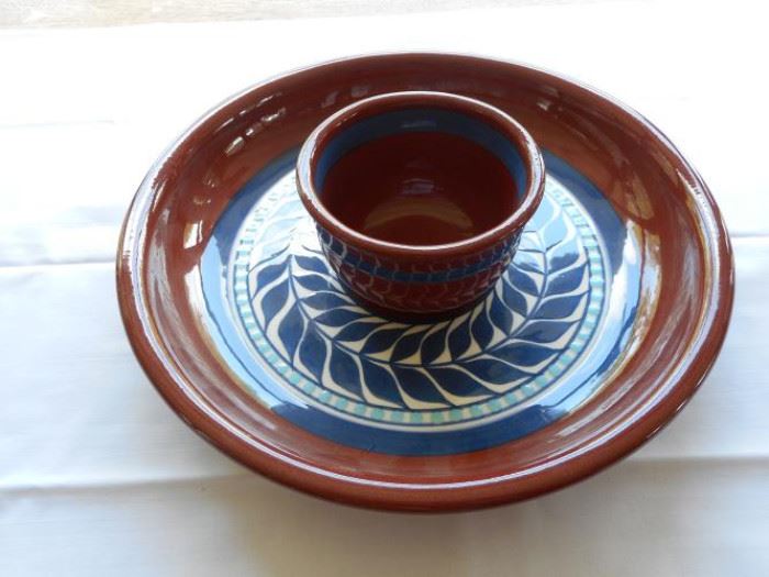 Pc Pottery Chip N Dip set - classic red/brown and blue design - 11 1/2" dia https://ctbids.com/#!/description/share/133003