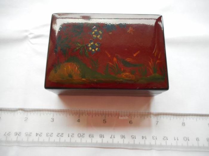 vintage Russian black lacquer box w/bird & blue flowers https://ctbids.com/#!/description/share/132532