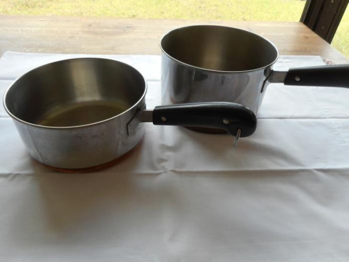 Lot of 2 Revere Ware copper bottom sauce pots https://ctbids.com/#!/description/share/133093