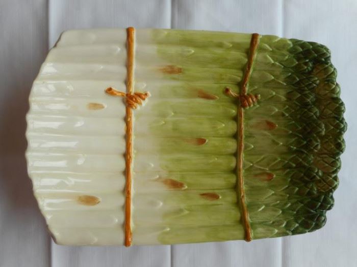 Asparagus dish, Made in Italy https://ctbids.com/#!/description/share/132562