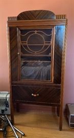 Deco Hutch Bakelite handle