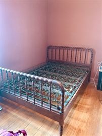 Jenny Lind Bed
