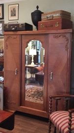 Wonderful fitted Wardrobe ready to take a TV and other equipment, great storage