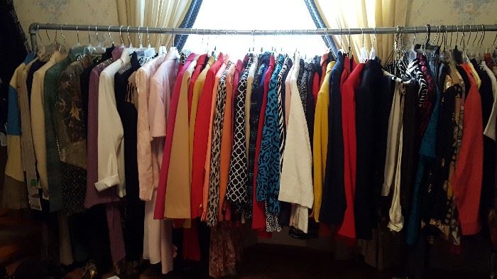 Ladies jackets, skirts,tops, suits. Susan Graver, Alfred Dunner, Bob Mackie, Cracker Factory