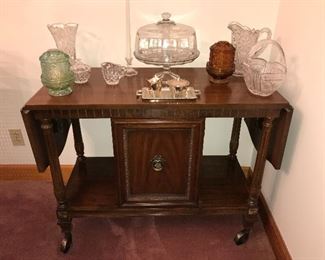 Vintage formal dining group by Thomasville—china cabinet, buffet, server, table and 6 chairs.
