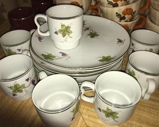 Vintage Royal Geoffrey snack set.