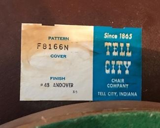 Vintage hard rock maple dining table with removable lazy Susan and 6 chairs.