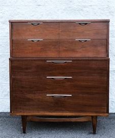 Kent Coffey chest