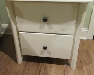 WHITE 2 DRAWER NIGHTSTAND