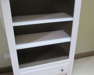 3 SHELVES WHITE WITH LOWER DRAWER
