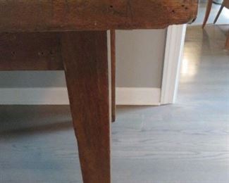 ANTIQUE WOOD DINING TABLE
(detail)