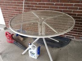 Metal patio table