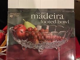 Madeira footed bowl