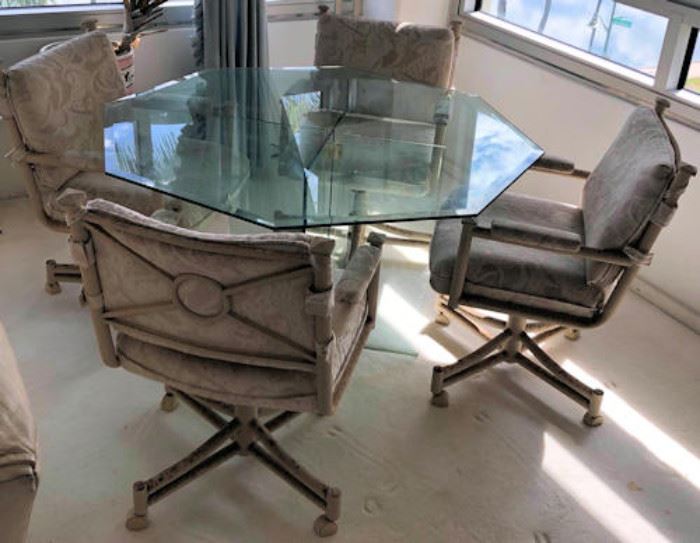 WWT001 Octagonal Glass Table and 4 Chairs