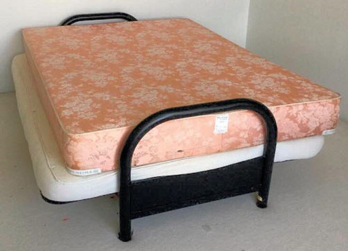 WWT031 Futon Bed Mattress & Frame