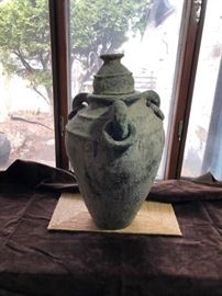 Vintage Clay Urn https://ctbids.com/#!/description/share/134567