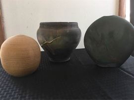 Pottery #3 https://ctbids.com/#!/description/share/134803